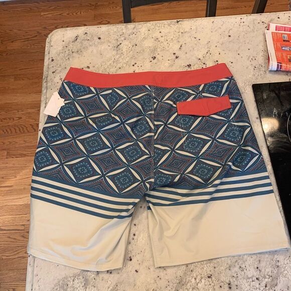 North Shore Board Shorts sz 38 NWT - Picture 3 of 3